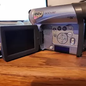 Pv-gs2 Panasonic 22x Optical Minidv Digital Video Camera Camcorder #2