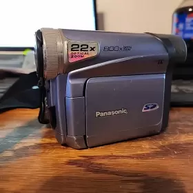 Pv-gs2 Panasonic 22x Optical Minidv Digital Video Camera Camcorder