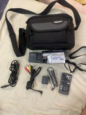 Pv-gs200 Panasonic Palmcorder Mini Dv Camcorder With Accessories Battery