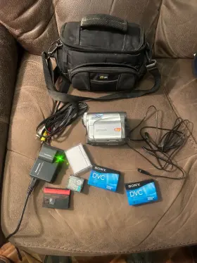 Pv-gs34 Panasonic Minidv Camcorder Bundle W Extras Fully Working