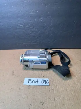 Pv-gs35 Panasonic Minidv Camcorder With Battery - Without Charger Tested Works