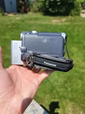 Pv-gs9 Panasonic Mini Dv Camcorder With 20x Optical Zoom Battery And Charger #3