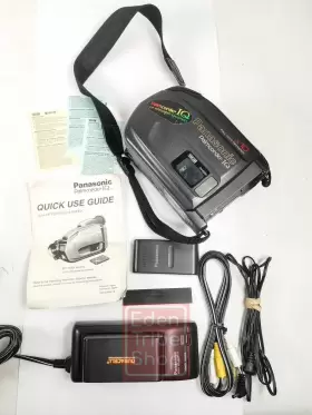 Pv-iq204 Panasonic Palmcorder Iq Vhs-c Camcorder Video Camera