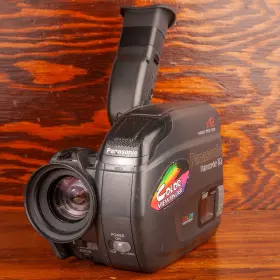 Pv-iq244d Panasonic Palmcorder Vhs-c Tape Camcorder Video Camera Tested Working