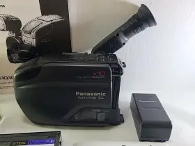 Pv-iq303d Panasonic Palmcorder Iq Camcorder/vcr Player Parts Only As Is #2