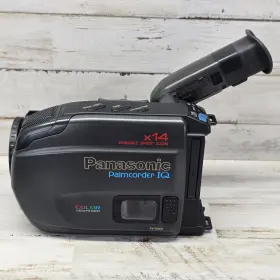 Pv-iq305 Panasonic Palmcorder Iq Vhs-c Video Camera Bundle Read #2
