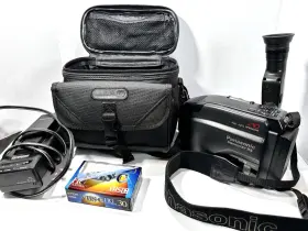 Pv-iq314d Panasonic Pv-iq203 Palmcorder Vhs-c Video Camera With Case - For Parts/repair