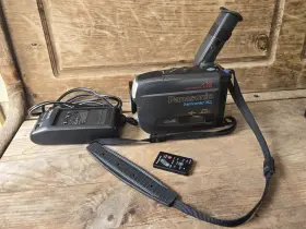 Pv-iq325d Panasonic Camcorder Vhs-c Manual Remote - Untested. Needs Battery