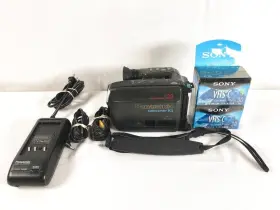 Pv-iq393d Panasonic Palmcorder Iq Pv-iq393 Vhs-c Camcorder X10 Auto With Extras Tested Works