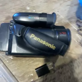 Pv-iq404 Panasonic Camcorder - Black