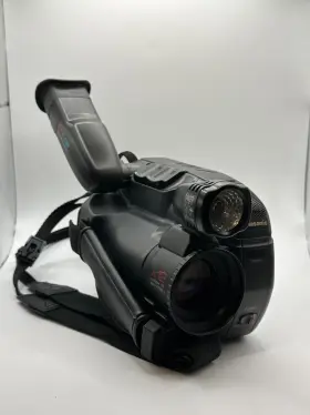 Pv-iq404d Panasonic Palmcorder Iq Viewfinder Camcorder 12x Variable Speed Zoom