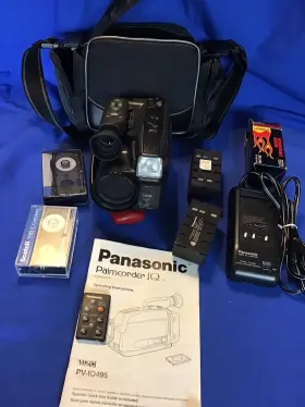 Pv-iq495 Panasonic Palmcorder Vhs-c Camcorder Battery Char. Case Manual -works