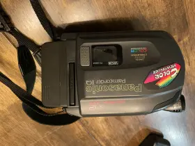 Pv-iq604d Panasonic Palmcorder Iq Video Camcorder With Battery And Light #2