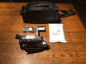 Pv-l353 Panasonic Camcorder Case 2 Tapes Manual No Charger For Parts