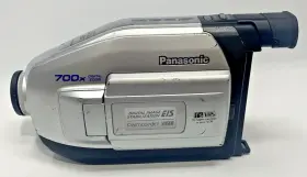 Pv-l354d-k Panasonic Palmcorder 700x Digital Zoom 20xhd Lens Slv C No Batt