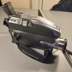 Pv-l453 Panasonic Palmcorder Vhs-c Analog Camcorder See Description #2