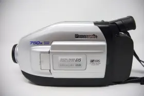 Pv-l454d Panasonic Palmcorder - Vintage Camcorder With Battery And Charger #2