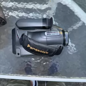 Pv-l551d Panasonic Vintage Vhs-cvideo Camera Camcorder And Carry Bag Tested/works