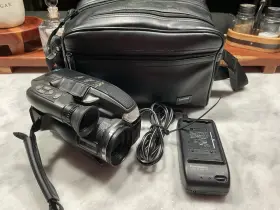 Pv-l568d Panasonic Palmcorder Camcorder Vhsc Palmsight With Case Tested Working