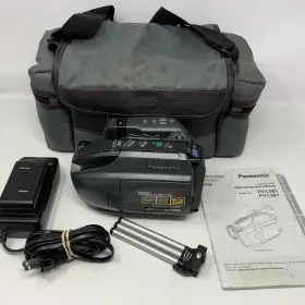Pv-l581d Panasonic Camcorder Palmcorder Vhsc 2 Batteries Charger 5 Head 150x