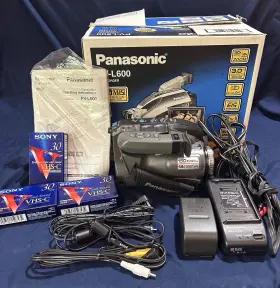Pv-l600 Panasonic Camcorder Palmcorder Vhs-c Tape Cassette Video Camera Working