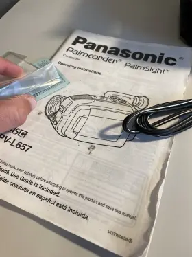 Pv-l657 Panasonic Palmcorder Palmsight Camcorder For Parts With Accessories #2