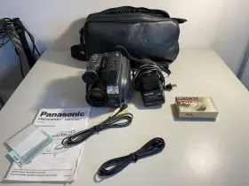 Pv-l657 Panasonic Palmcorder Palmsight Camcorder For Parts With Accessories