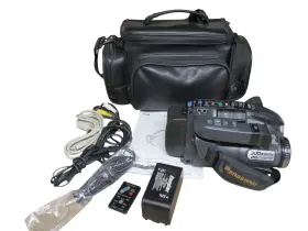 Pv-l671d Panasonic Palmcorder Vhs-c Playpak Tape Camcorder Video Camera Works