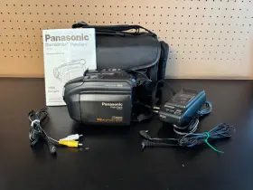 Pv-l677d Panasonic Vintage Palmcorder Vhs Camcorder Vcr Transfer Playback