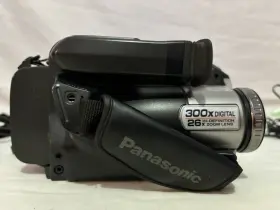 Pv-l691d Panasonic 300x Hi Def Digital 26x Palmcorder Dc 6v 8.5w Tested Works #2