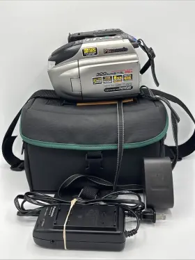 Pv-l781d Panasonic Handheld Palmcorder Vhsc Model Video Camcorder Tested With Case