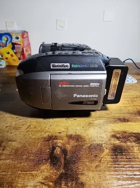 Pv-l958 Panasonic Photoshot Palmcorder Untested