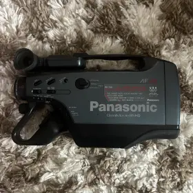 Pv700d Panasonic Vintage Vhs Camcorder - Untested For Parts Or Repair
