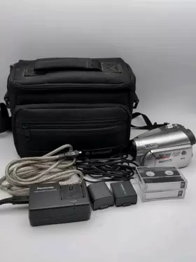 Pv-gs39 Panasonic Pvgs39 Mini Dv Camcorder 30x Zoom With Battery Bag And Charger Tested