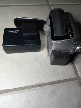 Sdr-h18 Panasonic Ois Hdd Camcorder Video Camera With 32x Zoom Handheld #3