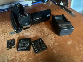 Sdr-s26 Panasonic Sdhc Digital Camcorder 70x Zoom With 2x Batteries Charger Sd
