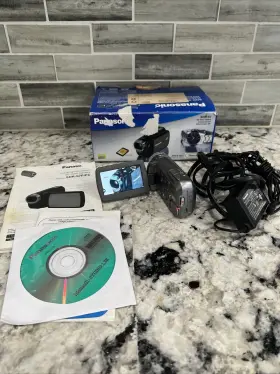 Sdr-s7 Panasonic Video Camera Camcoder Rechargeable Cord Tested Please Read