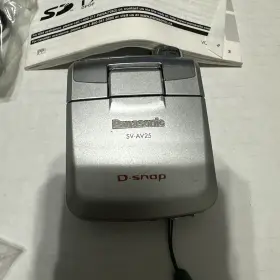 Sv-av25 Panasonic D-snap Sd Digital Rotating Screen Camcorder With Box #2