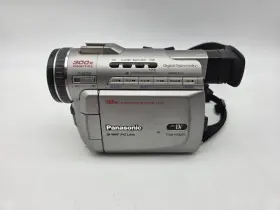 Pv-dv400d Panasonic V400d Palmcorder 300x Digital Zoom 18xhd Lens For Parts