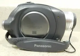 Vdr-d220 Panasonic Model Dvd Video Camera With Bag And Charger Read #2