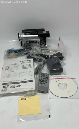 Vdr-m20 Panasonic Silver 240x Digital Zoom Dvd Video Camera Open Box Not Tested