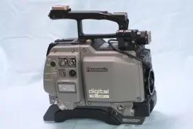Wvf-565 Panasonic Video Camera #2
