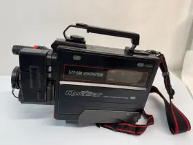 Mvm10 Quasar Mvm10-microphone-power Zoom-battery Pack-charger And More