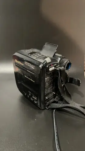 Vk740 Quasar Quarterback Vhs-c Camcorder X6 Ccd Video Camera No Battery Pwrs On