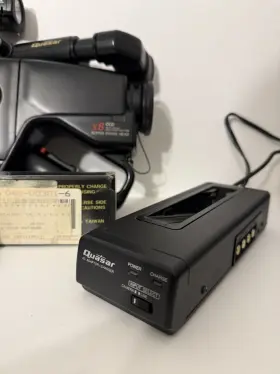 Vm706 Quasar Vintage 1990 Vhs Camcorder With Charger And Case #3