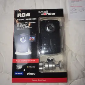 10-10-a Rca Small Wonder Digital Camcorder Ez Series With Mini Tripod Open Box Tested