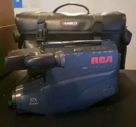 Dsp3 Rca Vintage 1996 Camcorder/dsp3/12 X Zoom/complete With Bag