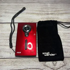 Ex2000rd-a Rca Small Wonder High Definition Digital Camcorder Hd Ez2000rd Red Camera