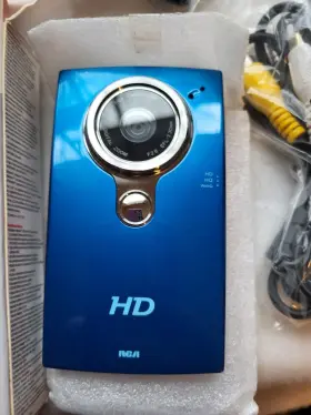 Ez2110 Rca Hd Digital Handheld Camcorder W 2gb Micro Sd Card #3