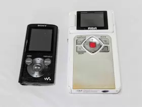 Nwz-e385 Rca M-529v Sony Walkman And Small Wonder Ez201a - Parts Sold As Is